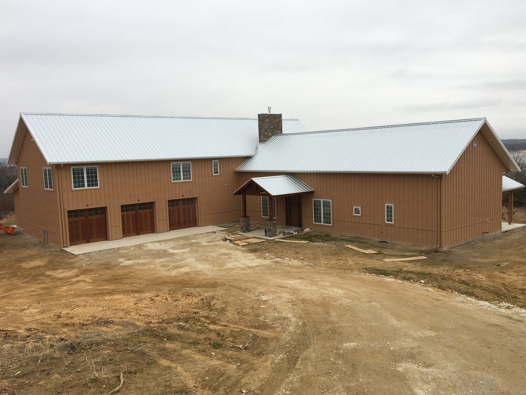 House in Mannford, Oklahoma post-frame metal building project